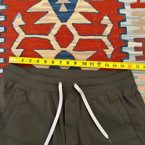 Vuori Men’s Meta Jogger - Dark Oregano - Size L - Picture 6 of 6